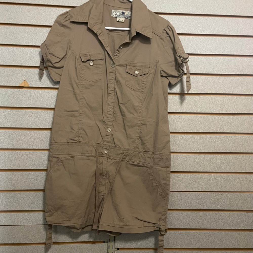 Jolt Khaki Utility Romper Shortsleeve Button Up Drawstring Waist XL‎